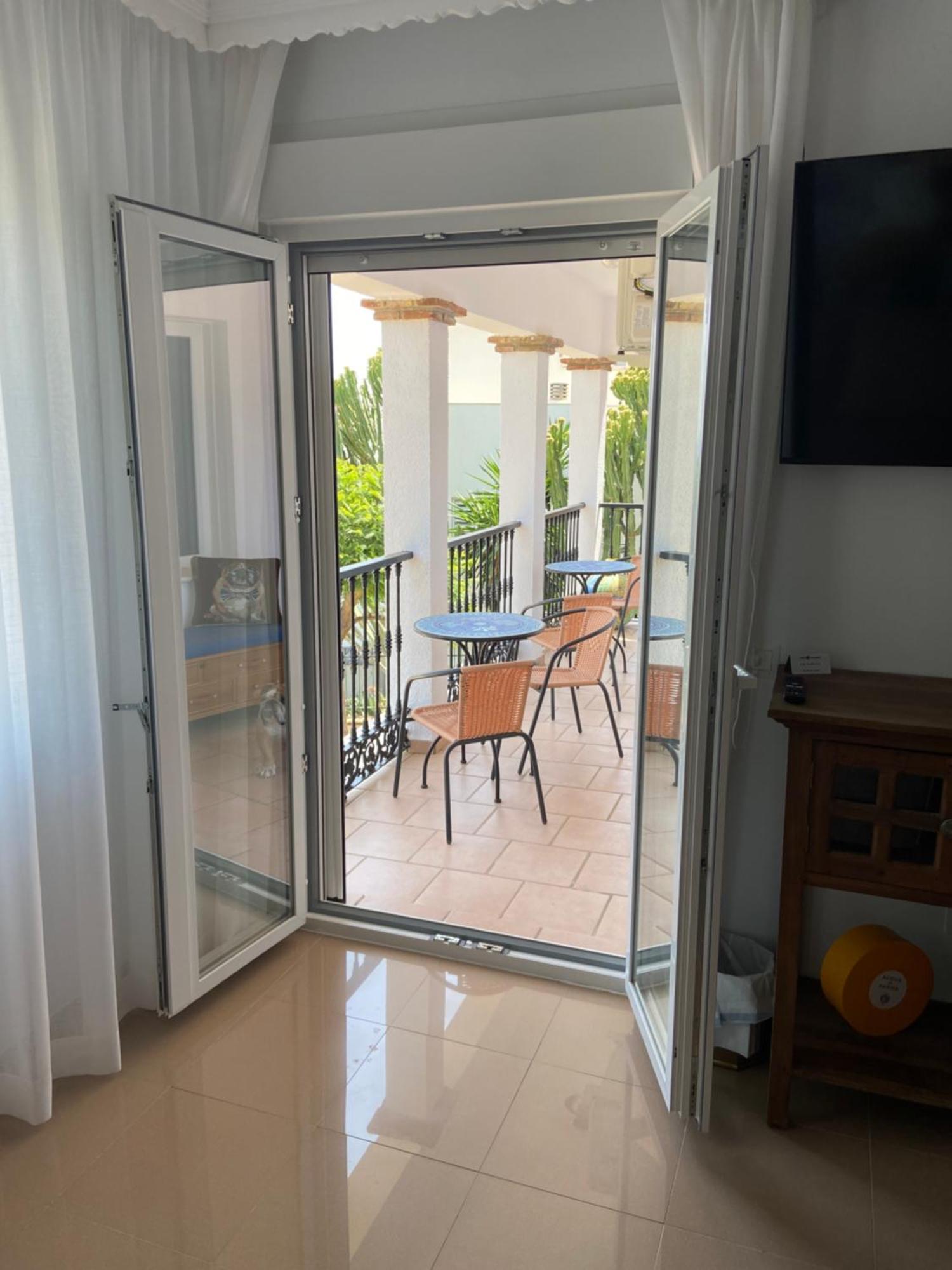 Cariad Boutique Bed & Breakfast La Cala Del Moral Экстерьер фото
